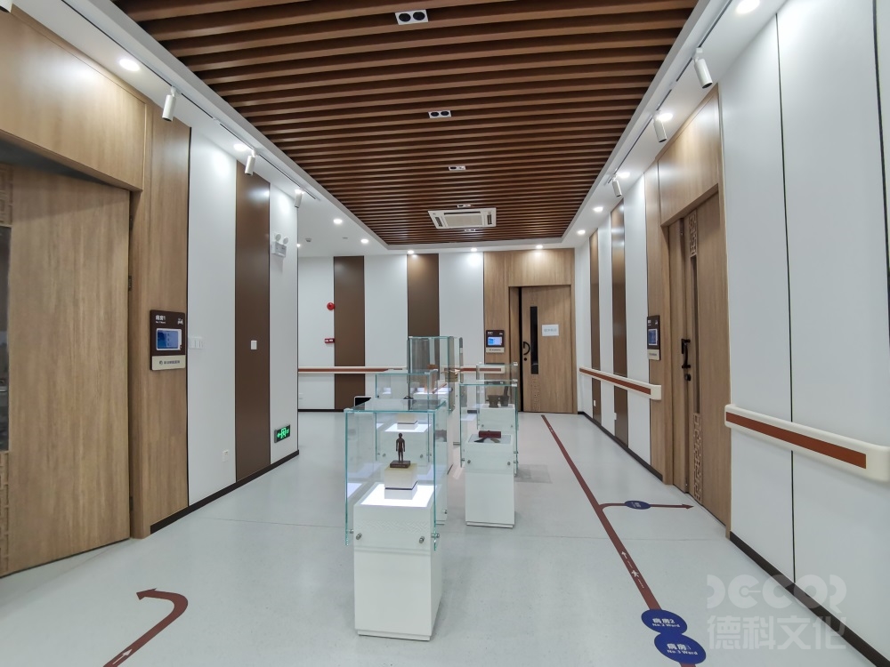 展覽館設(shè)計(jì)中如何考慮觀眾的社交互動(dòng)和合作體驗(yàn)，促進(jìn)交流和合作