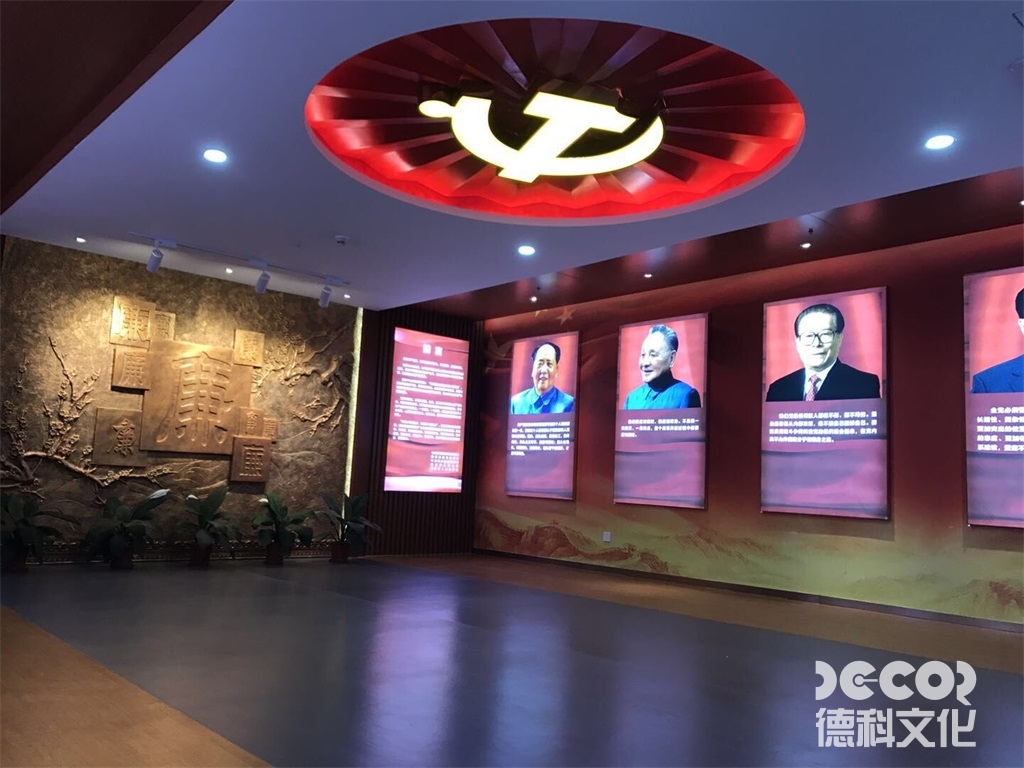 紅色展館如何設(shè)計(jì)展覽內(nèi)容以適應(yīng)不同受眾？
